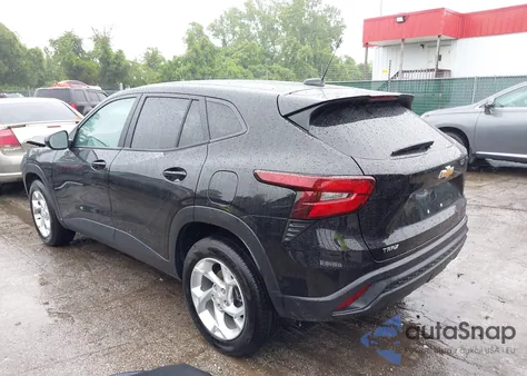 2024 Chevrolet Trax Fwd Sp z USA, uszkodzony, nr VIN KL77LFE27RC208274